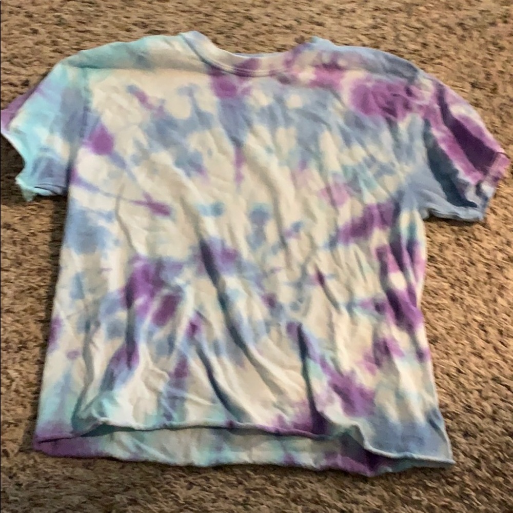blue purple white tie dye shirt